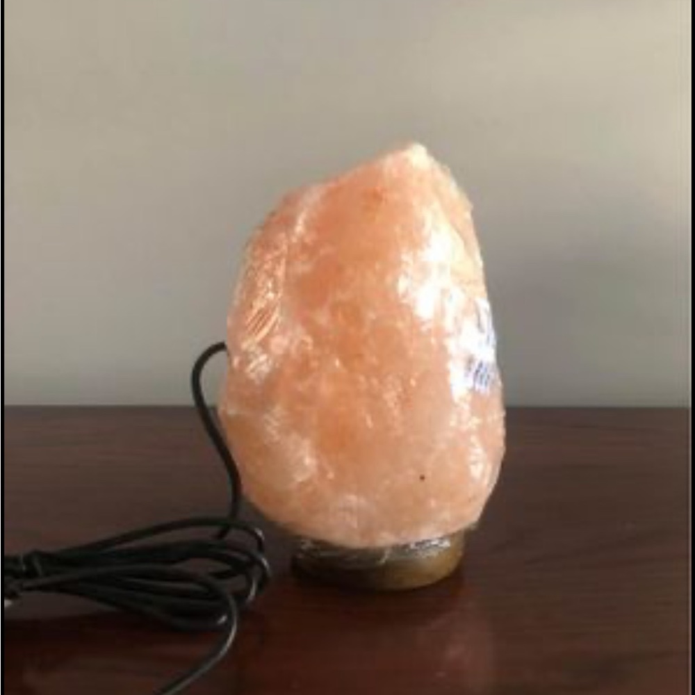 NEW Himalayan salt lamp
